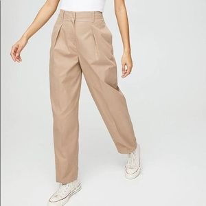 Aritzia “Wilfred Free” Day Off Pant in White